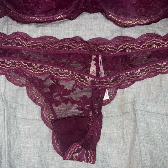 NWT Victoria’s Secret Lingerie Set - Picture 6 of 7